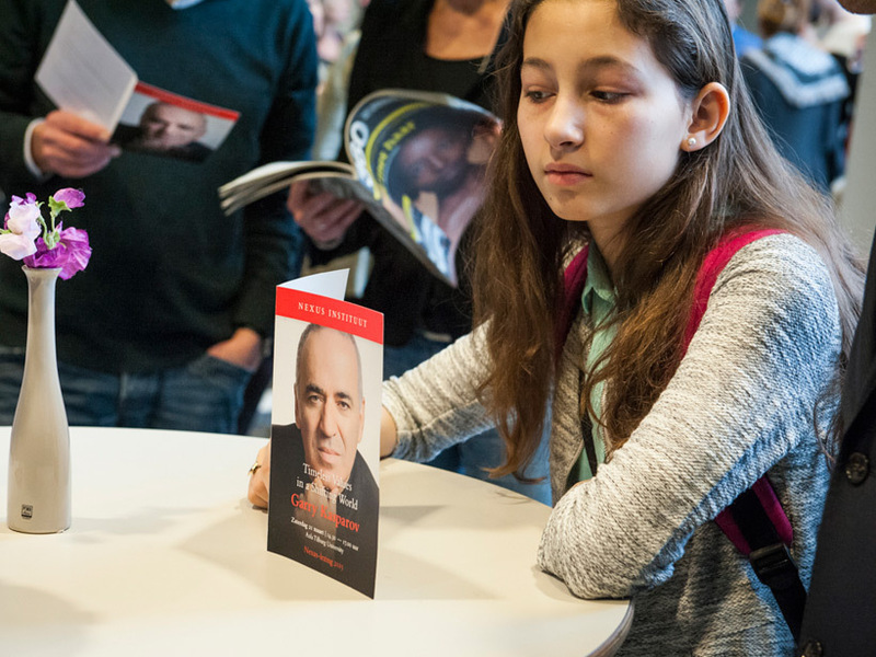 large_1.-Kasparov